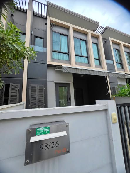 พลีโน่ สุขุมวิท-บางนา Pleno Sukhumvit-Bangna