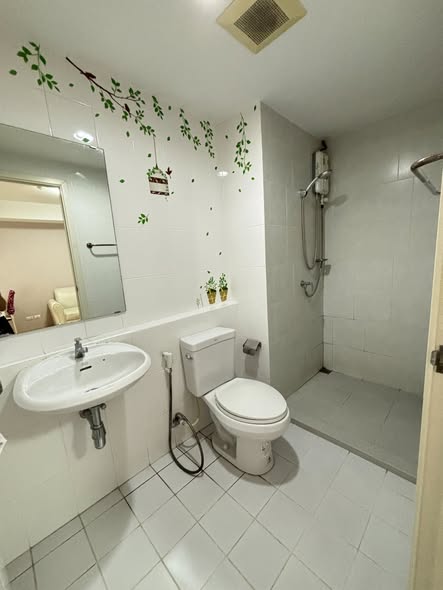 bathroom of Plum Condo Bangkae