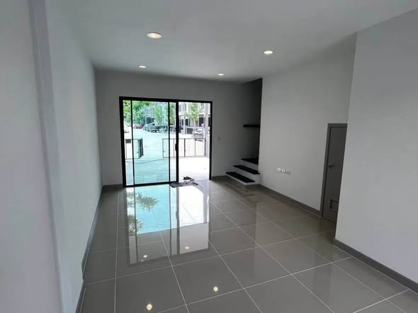 Premium Place พหลโยธิน-รามอินทรา