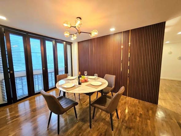 room interior of President Park