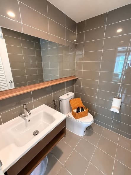 bathroom of Prompto Condo Ratchada 32