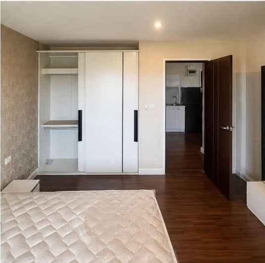 bedroom and room interior of Punna Oasis 1