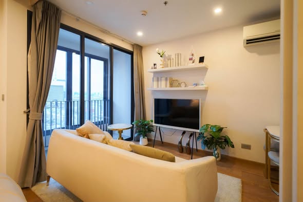 bedroom and living room of Q Chid Lom – Phetchaburi