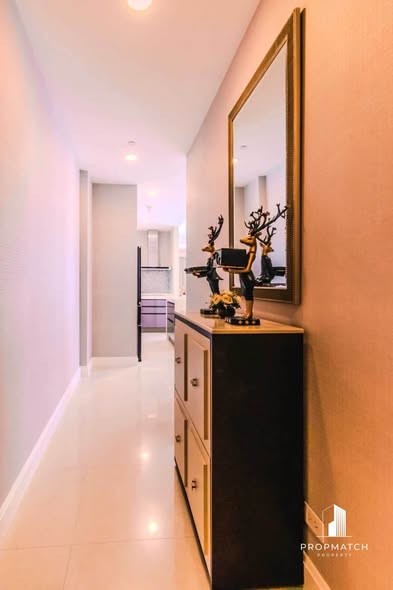 room interior and bathroom of Q Lang Suan