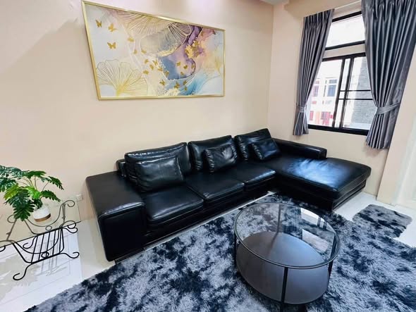 living room of Quarter 31