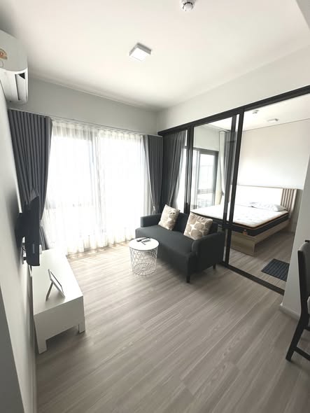 bedroom of QUINTARA MHy’DEN PHO NIMIT (ควินทารา มาย’เดน โพธิ์นิมิตร)