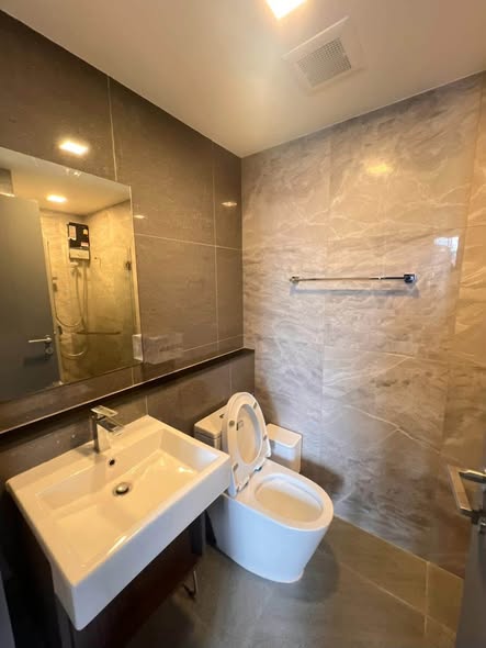 bathroom of Quintara Phume Sukhumvit 39