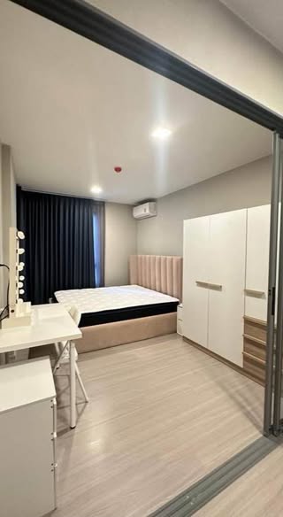 bedroom and room interior of Quintara Phume Sukhumvit 39