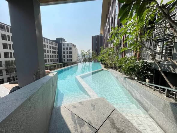 pool of Quintara Phume Sukhumvit 39