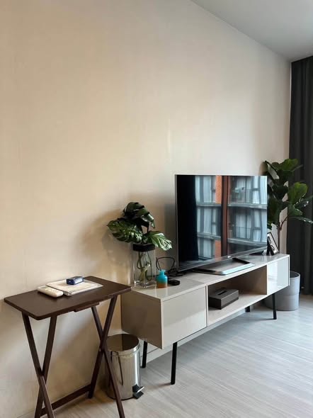 living room and room interior of Quintara Treehaus Sukhumvit 42