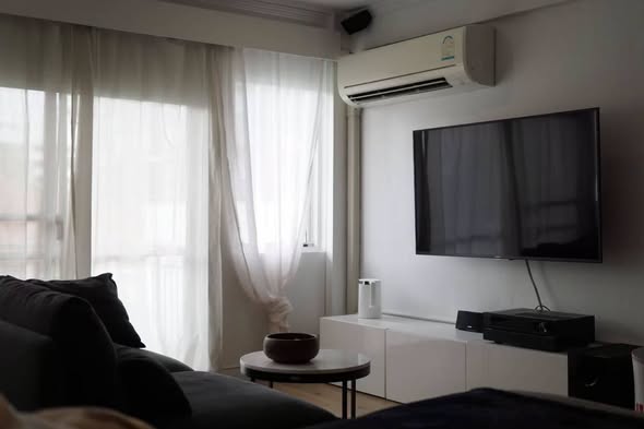 bedroom and living room of Raintree villa