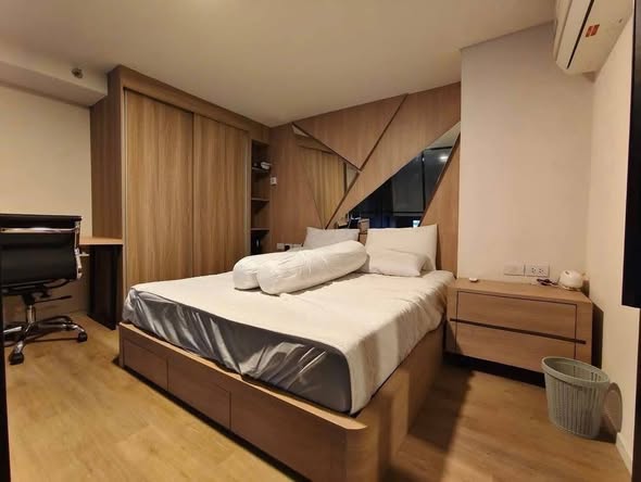 bedroom of Ramada by Wyndham Bangkok Sukhumvit 87