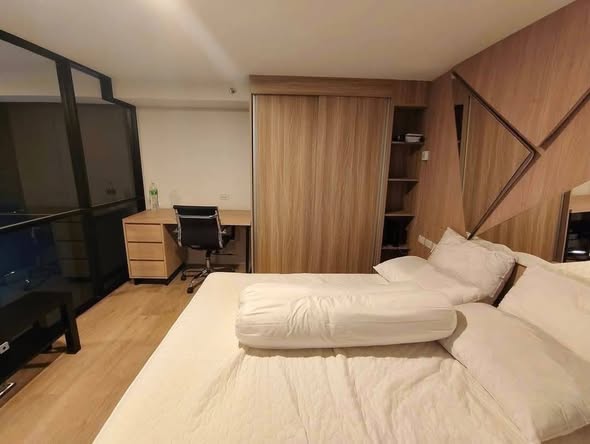 bedroom of Ramada by Wyndham Bangkok Sukhumvit 87