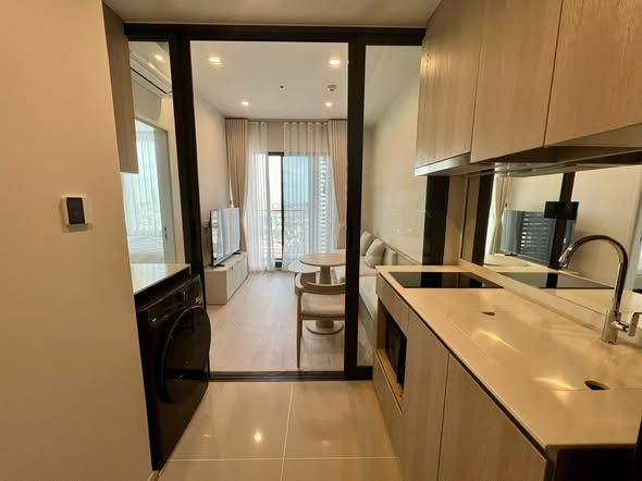Reference Sathorn-Wongwianyai (เรฟเฟอเรนซ์ สาทร-วงเวียนใหญ่)