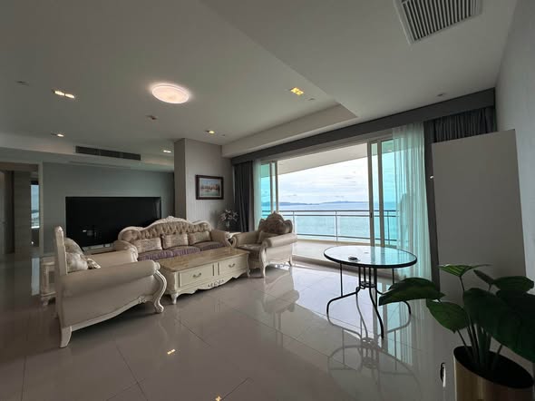 living room and bedroom of Reflection Jomtien Beach Pattaya