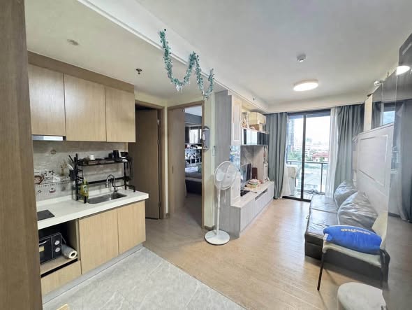 Regal Sathon-Naradhiwas