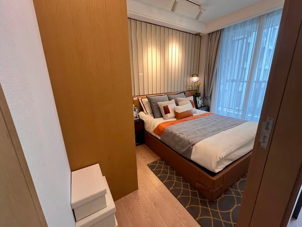 bedroom of Regal Srinakarin 40