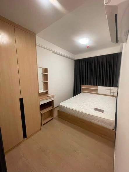 bedroom of Regal Srinakarin 40
