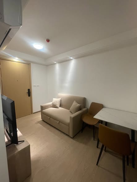 Regal Srinakarin 40
