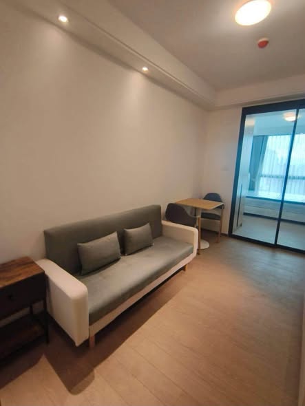 living room of Regal Srinakarin 40
