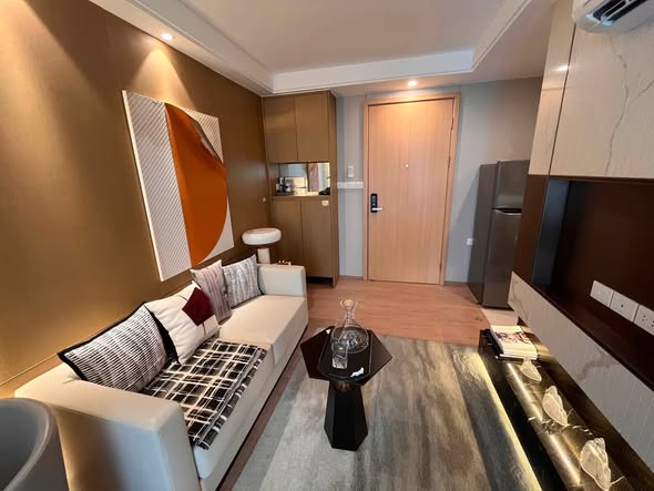 living room and bedroom of Regal Srinakarin 40