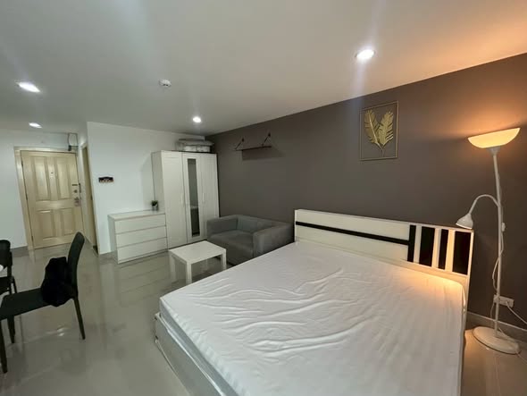 bedroom of Regent Home 19