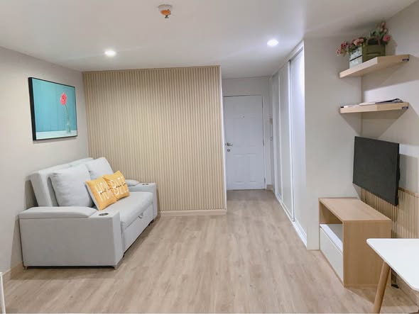 living room and room interior of Regent Home 6/1 Prachachuen
