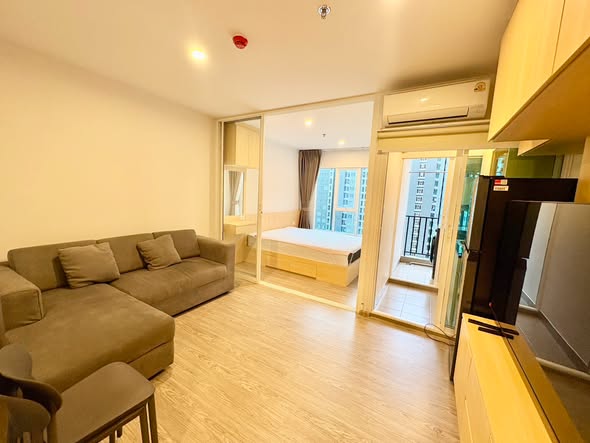 bedroom and living room and room interior of Regent Home Bangna (รีเจ้นท์โฮม บางนา)