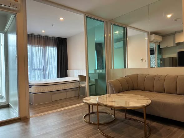 bedroom and room interior of Regent Home Bangna (รีเจ้นท์โฮม บางนา)