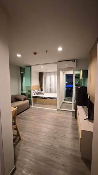 bedroom and room interior of Regent Home Bangna (รีเจ้นท์โฮม บางนา)