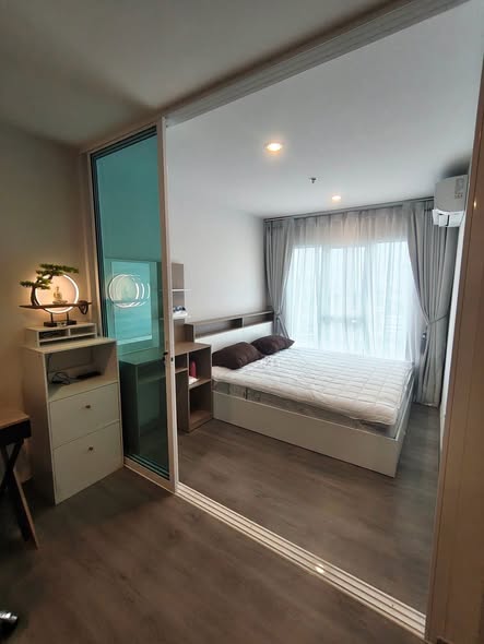 bedroom and room interior of Regent Home Bangna (รีเจ้นท์โฮม บางนา)