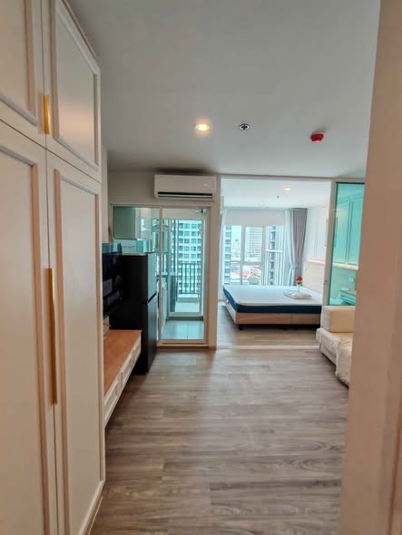 bedroom and room interior of Regent Home Bangna (รีเจ้นท์โฮม บางนา)