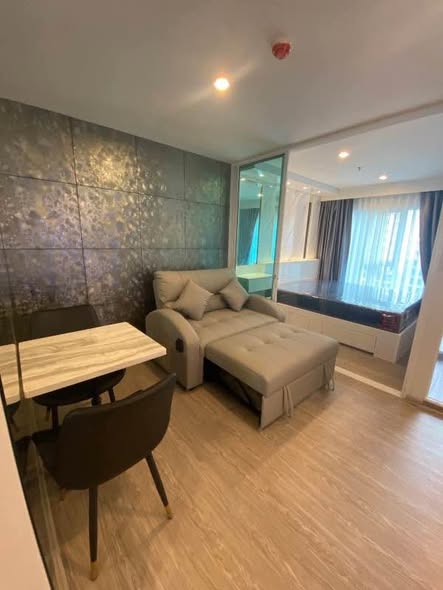 living room and room interior of Regent Home Bangna (รีเจ้นท์โฮม บางนา)