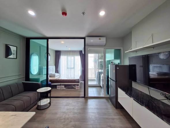living room and room interior of Regent Home Bangna (รีเจ้นท์โฮม บางนา)
