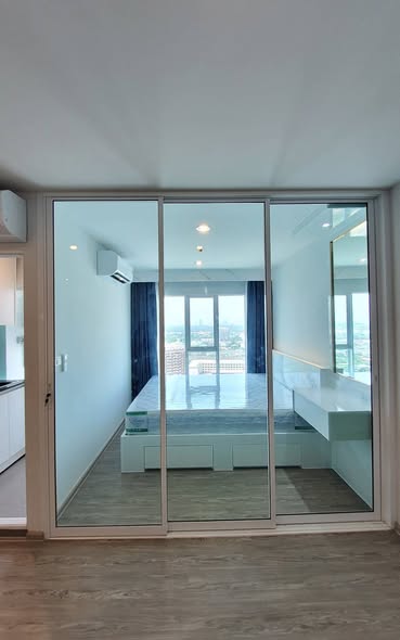 room interior of Regent Home Bangna (รีเจ้นท์โฮม บางนา)