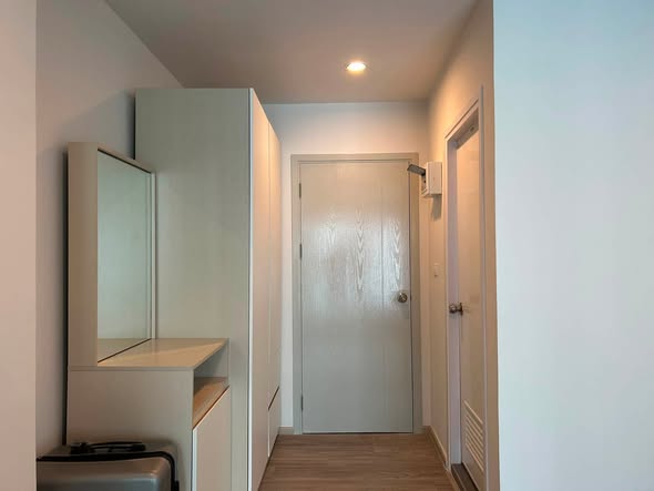 room interior and bathroom of Regent Home Bangna (รีเจ้นท์โฮม บางนา)