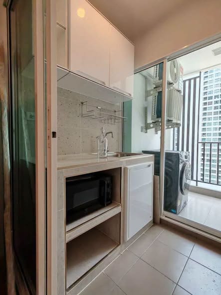 room interior and bathroom of Regent Home Bangna (รีเจ้นท์โฮม บางนา)