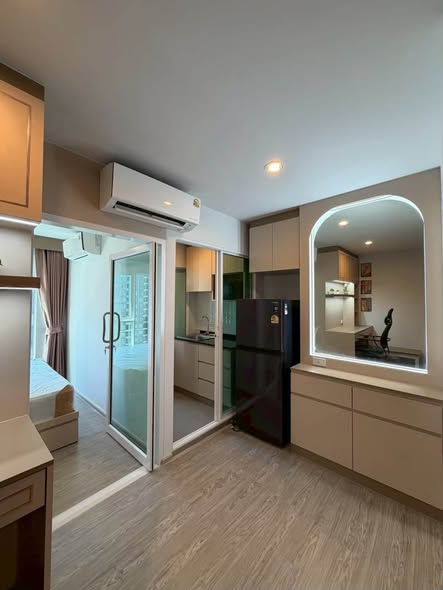room interior and kitchen of Regent Home Bangna (รีเจ้นท์โฮม บางนา)