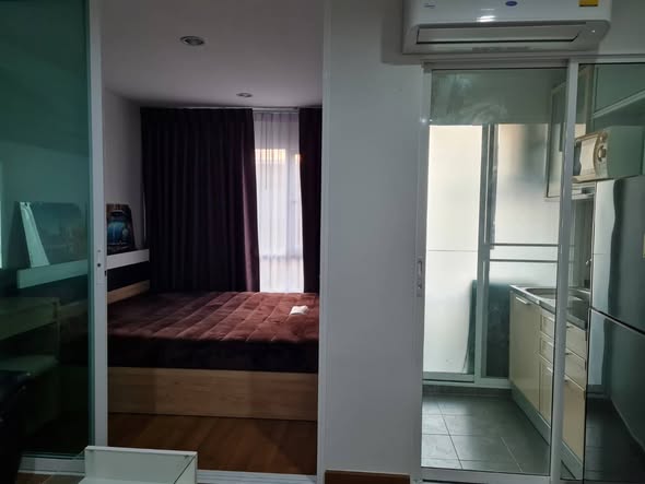 bedroom and room interior of Regent Home Sukhumvit 81