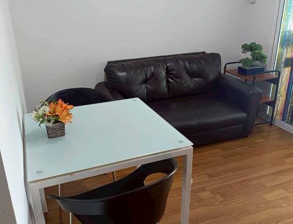 living room and room interior of Regent Home Sukhumvit 81