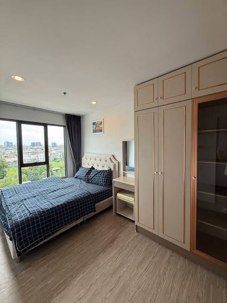 bedroom of Regent Home Wutthakat