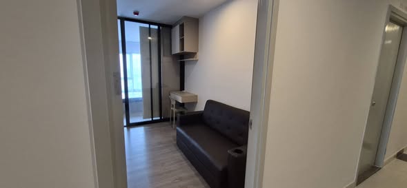 room interior of Regent Home Wutthakat