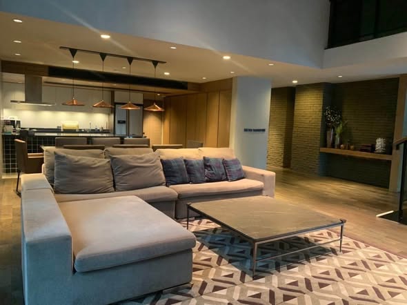 living room of Rende Sukhumvit 23