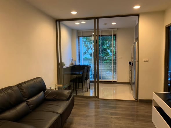 living room and room interior of Rende Sukhumvit 23