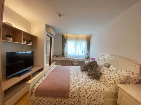 bedroom of Residence 52 Condominium