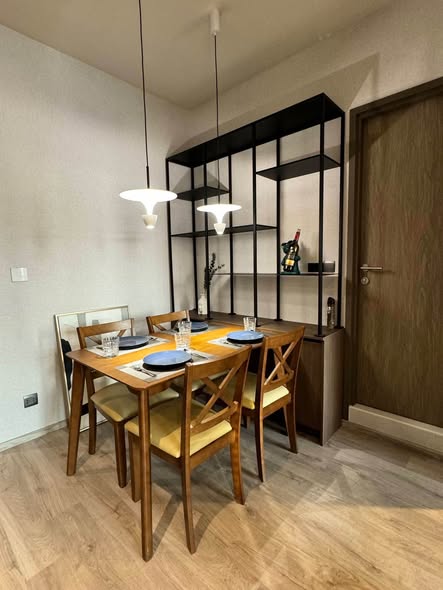 room interior of Rhythm Ekkamai Estate
