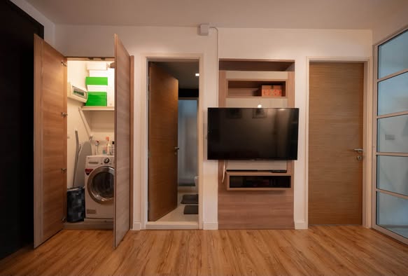 bedroom and room interior of RHYTHM Phahon-Ari