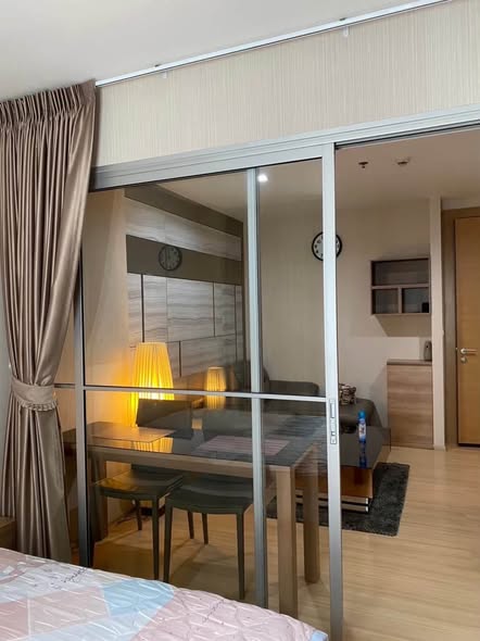 bedroom and room interior of RHYTHM Ratchada-Huaykwang