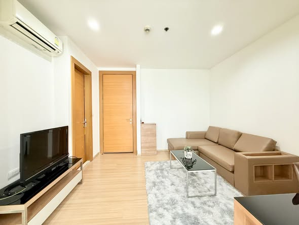 living room and room interior of RHYTHM Ratchada-Huaykwang