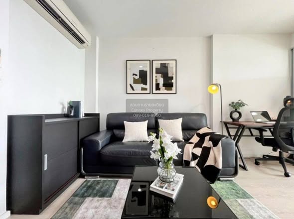 living room of Rhythm Sathon-Naradhiwas